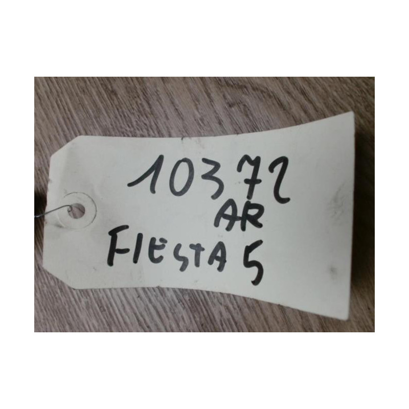 Bras essuie glace arriere FORD FIESTA 5 PHASE 2 d’occasion