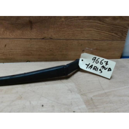Bras essuie glace avant droit TOYOTA YARIS 2 PHASE 1 d’occasion