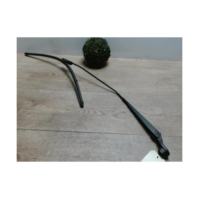 Bras essuie glace avant droit RENAULT GRAND SCENIC 3 PHASE 1 d’occasion