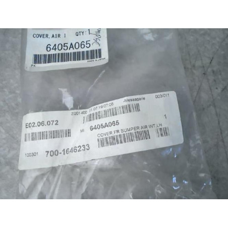 Moulure de pare choc avant MITSUBISHI PAJERO 2 PHASE 2 d’occasion