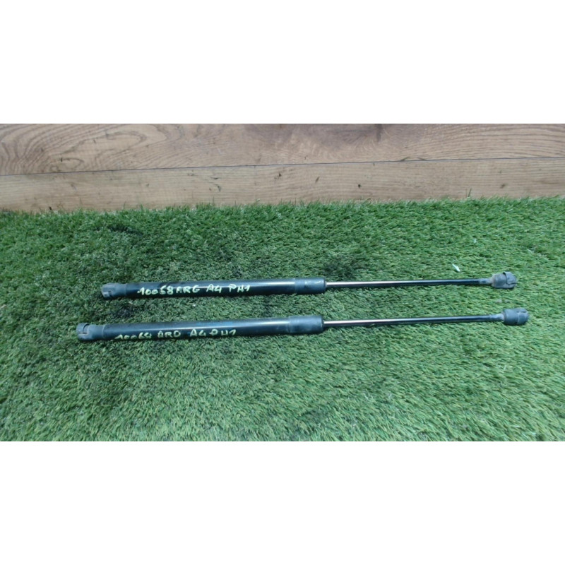 Verin de coffre AUDI A4 3 AVANT PHASE 1 BREAK d’occasion