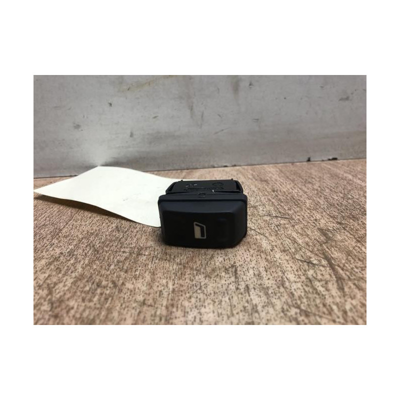 Interrupteur de leve vitre avant droit CITROEN XSARA PHASE 1 COUPE d’occasion