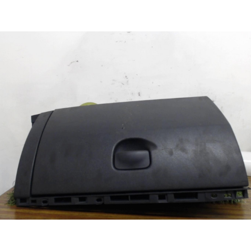 Boite a gants RENAULT CLIO III PHASE 1 d’occasion