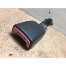 Attache ceinture arriere droit TOYOTA COROLLA VERSO 2 PHASE 1 d’occasion