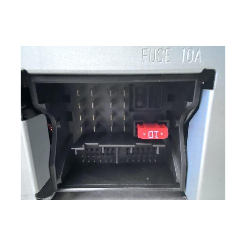 Autoradio d'origine MERCEDES CLASSE E 207 PHASE 1 CABRIOLET d’occasion