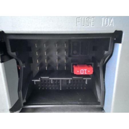 Autoradio d'origine MERCEDES CLASSE E 207 PHASE 1 CABRIOLET d’occasion