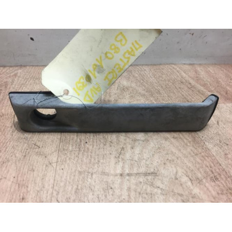 Poignee porte avant droit RENAULT B80 d’occasion