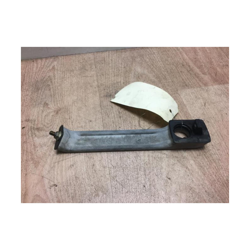 Poignee porte avant droit RENAULT B80 d’occasion