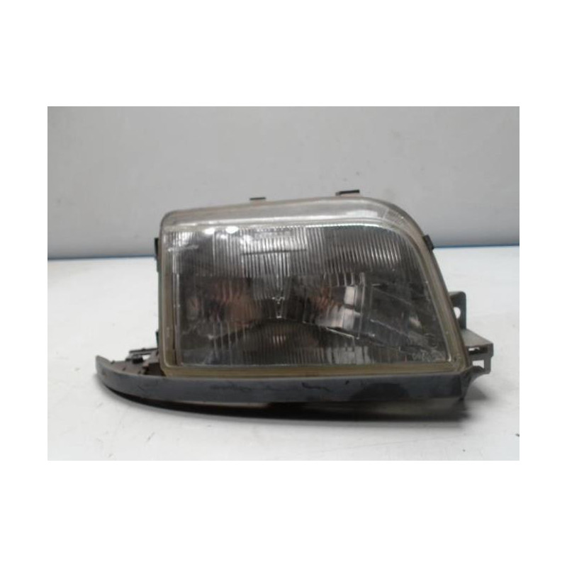 Optique avant principal droit (feux)(phare) RENAULT CLIO 1 PHASE 1 d’occasion