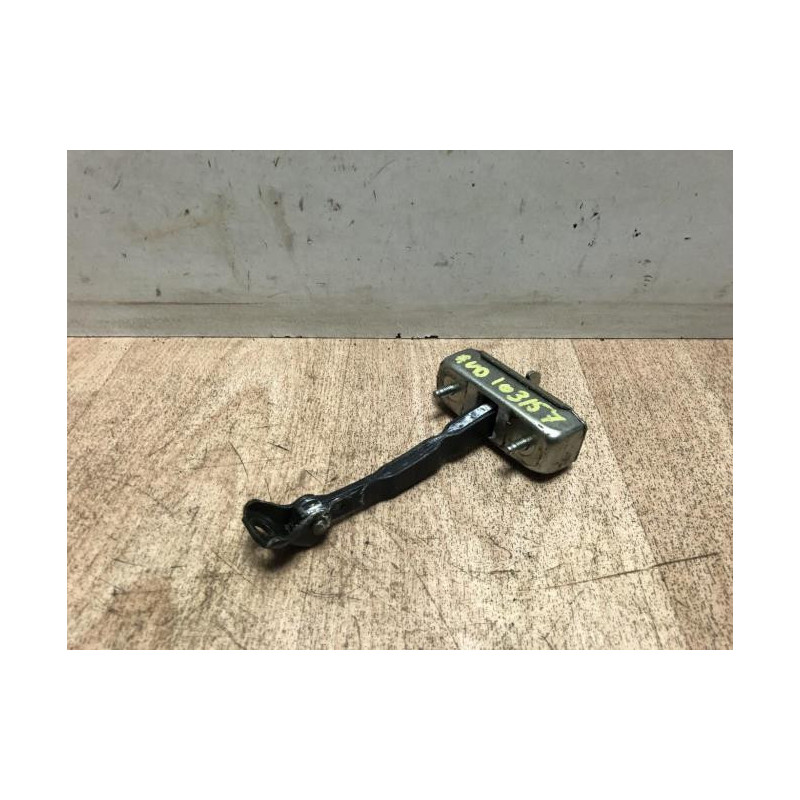 Tirant de porte avant droit TOYOTA COROLLA VERSO 2 PHASE 1 d’occasion