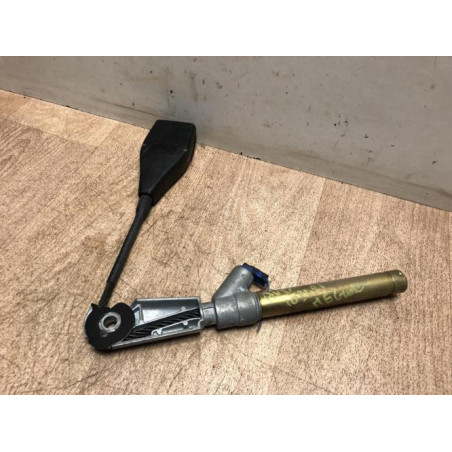 Attache ceinture avant droit RENAULT MEGANE 2 PHASE 1 CABRIOLET d’occasion