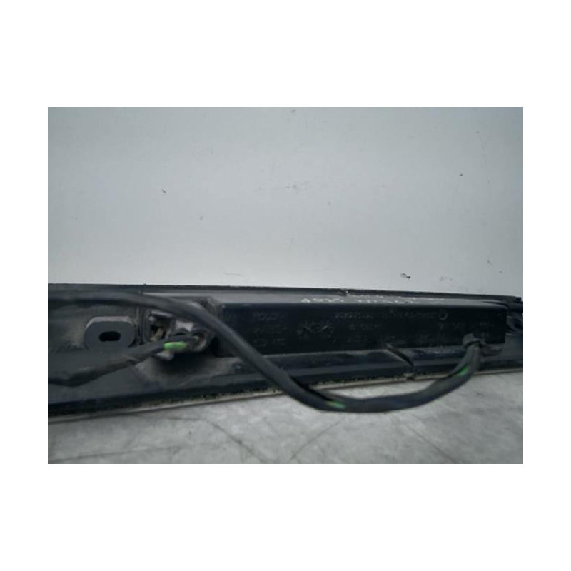 Feu arriere stop central FORD C-MAX 1 PHASE 2 d’occasion