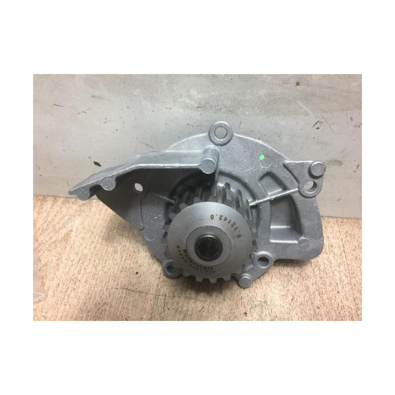 Pompe à eau FORD MONDEO 3 PHASE 1 d’occasion
