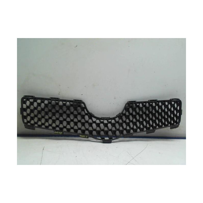 Grille de calandre TOYOTA YARIS 2 PHASE 1 d’occasion