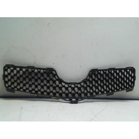 Grille de calandre TOYOTA YARIS 2 PHASE 1 d’occasion