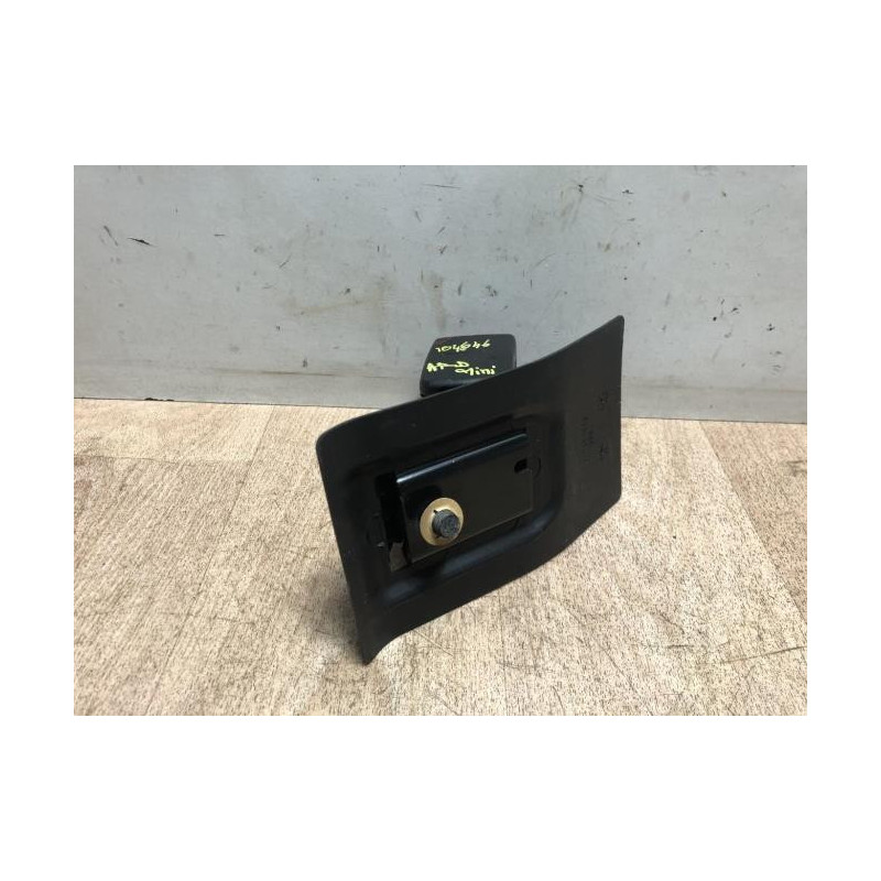 Attache ceinture arriere centrale MINI MINI 1 R50/R53 PHASE 1 d’occasion