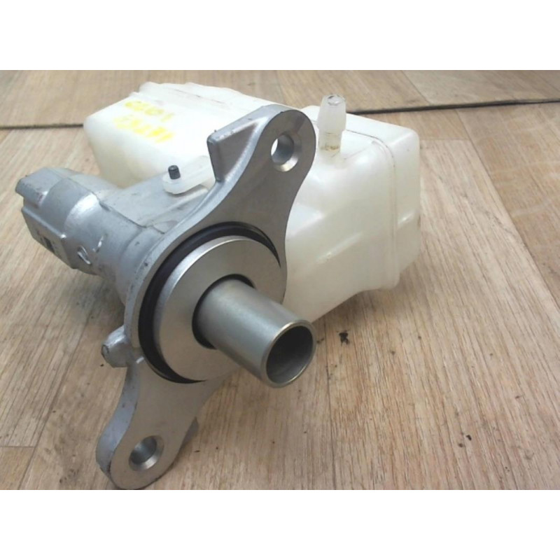 Maitre cylindre (freinage) RENAULT CLIO IV d’occasion