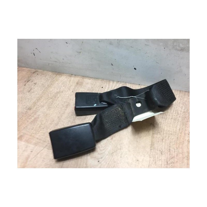 Attache ceinture arriere droit BMW SERIE 1 E81 d’occasion
