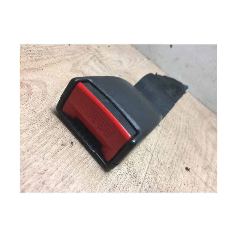 Attache ceinture arriere gauche PEUGEOT 206 PHASE 1 d’occasion
