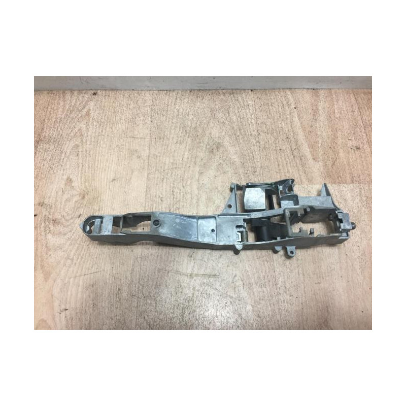 Support poignee porte avant gauche PEUGEOT 308 1 PHASE 1 d’occasion