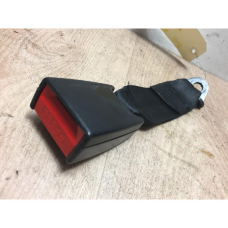 Attache ceinture arriere droit PEUGEOT 206 PHASE 1 d’occasion