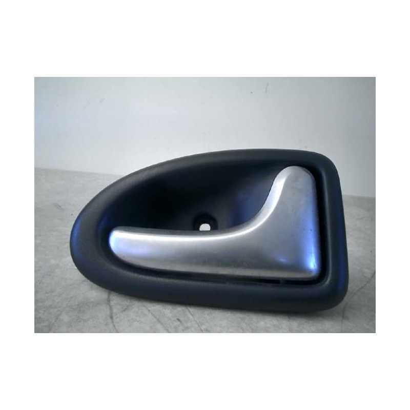 Poignee interieur arriere droit PEUGEOT 206 PHASE 1 d’occasion