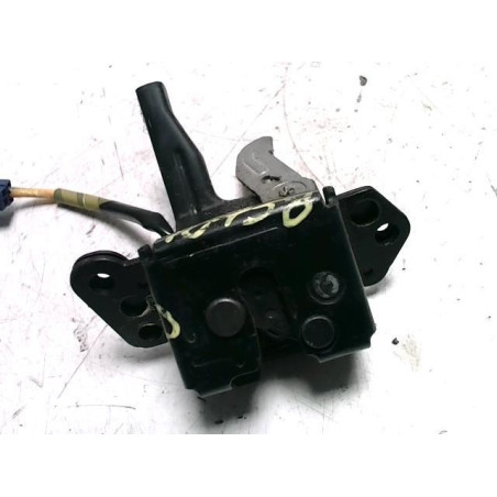 Serrure de coffre TOYOTA YARIS 2 PHASE 1 d’occasion