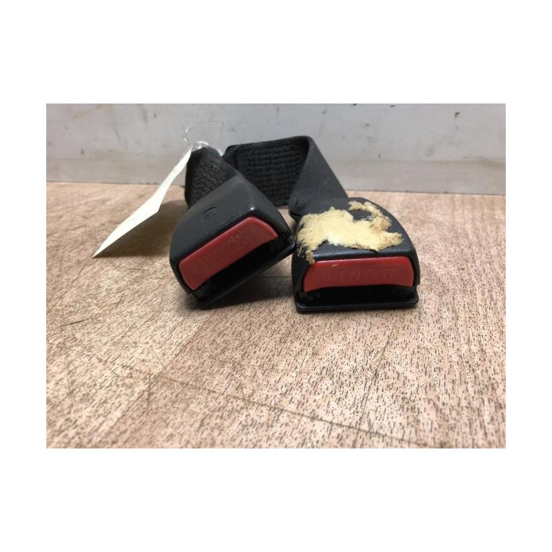 Attache ceinture arriere droit BMW SERIE 3 E46 COUPE PHASE 1 d’occasion