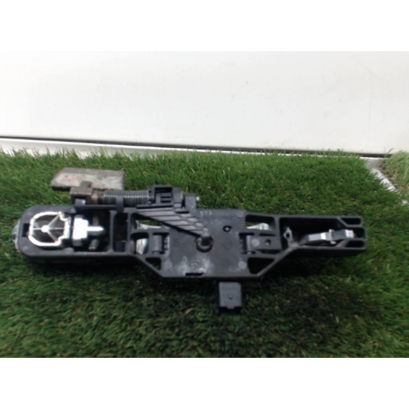 Poignee porte arriere gauche RENAULT LAGUNA II ESTATE PHASE 1 d’occasion