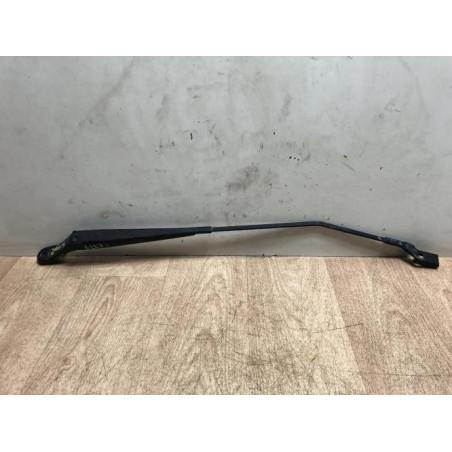 Bras essuie glace avant droit RENAULT TWINGO 2 PHASE 1 d’occasion