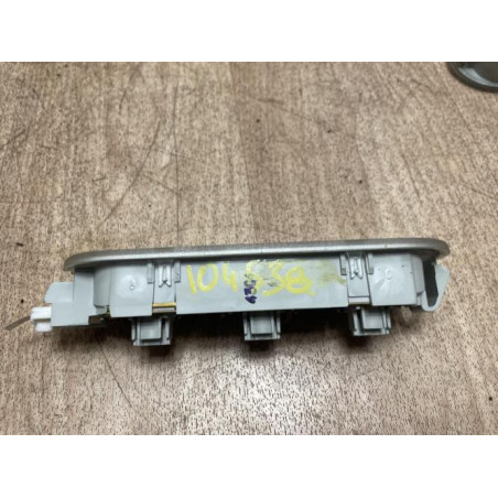 Eclairage de plafonnier RENAULT MEGANE 2 PHASE 1 BERLINE d’occasion