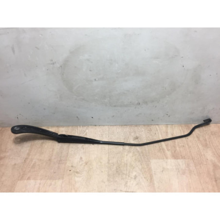 Bras essuie glace avant droit RENAULT MEGANE 2 PHASE 1 BERLINE d’occasion