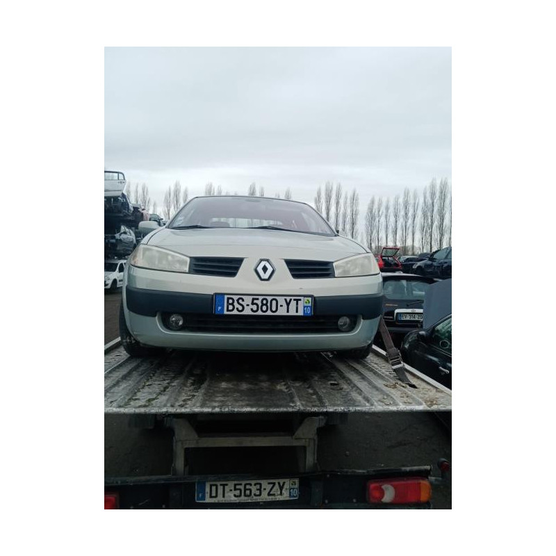 Autoradio d'origine RENAULT MEGANE 2 PHASE 1 BERLINE d’occasion