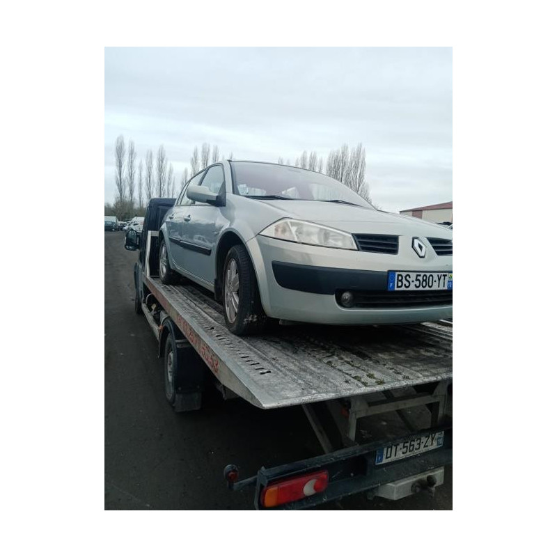 Autoradio d'origine RENAULT MEGANE 2 PHASE 1 BERLINE d’occasion