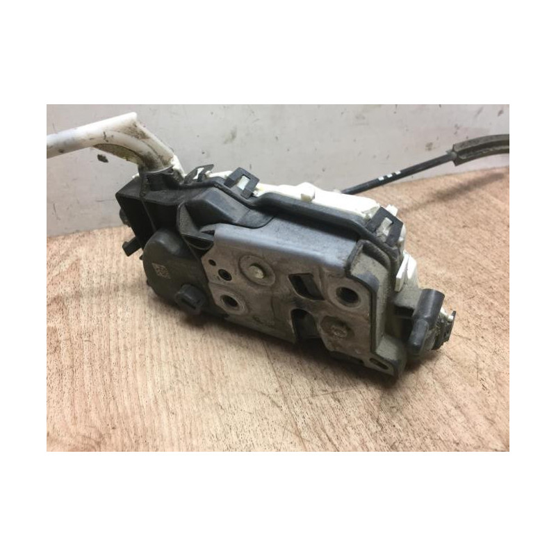 Serrure arriere gauche CITROEN C3 2 PHASE 1 d’occasion