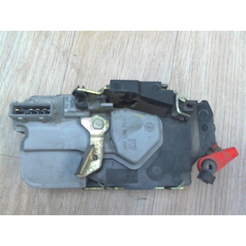 Serrure arriere droit CITROEN XSARA II d’occasion