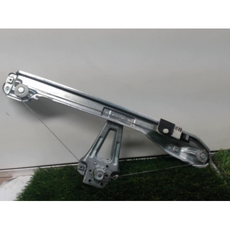 Leve vitre mecanique arriere gauche RENAULT CLIO III PHASE 1 d’occasion