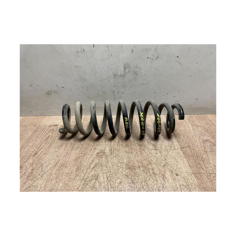 Ressort de suspension arriere gauche BMW SERIE 1 E81 d’occasion