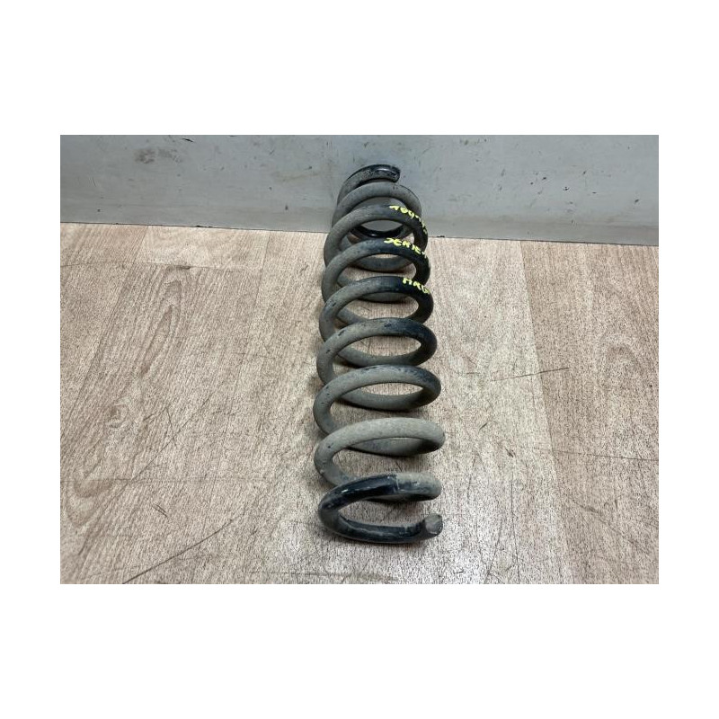 Ressort de suspension arriere gauche BMW SERIE 1 E81 d’occasion