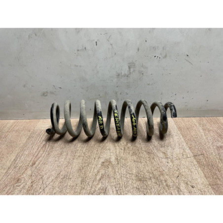 Ressort de suspension arriere droit BMW SERIE 1 E81 d’occasion