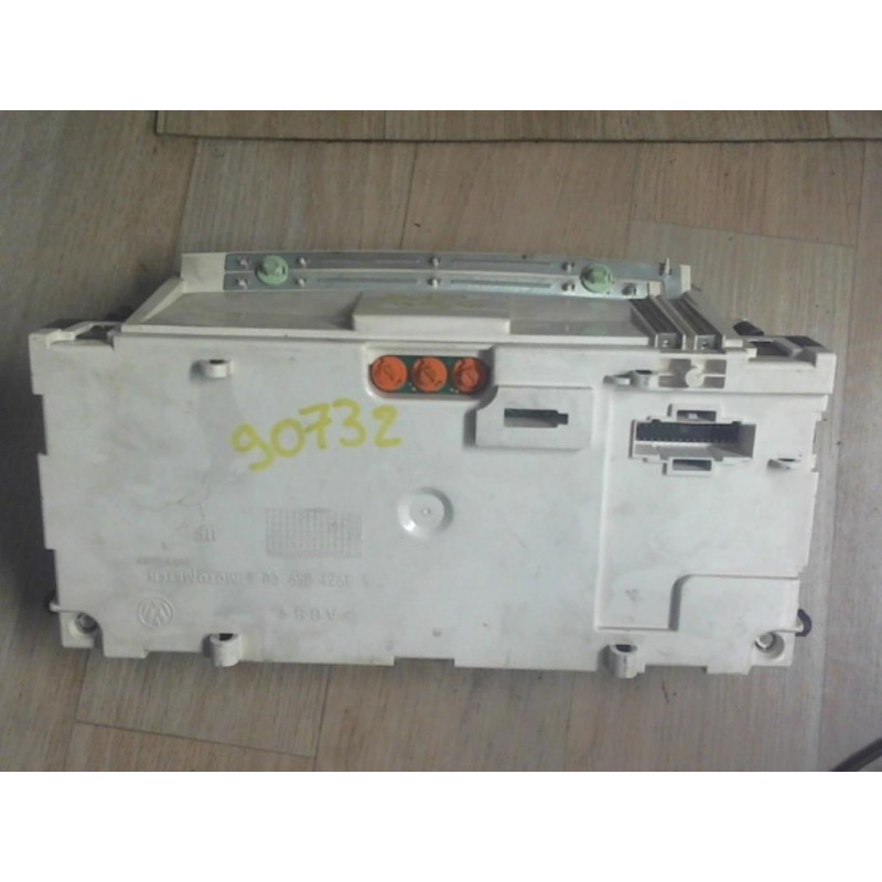 Compteur VOLKSWAGEN POLO III (6N1) d’occasion