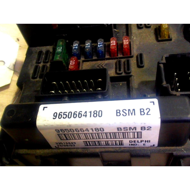 Boitier servitude moteur (BSM) PEUGEOT 206+ d’occasion