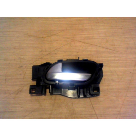 Poignee interieur avant gauche PEUGEOT 208 1 PHASE 2 d’occasion