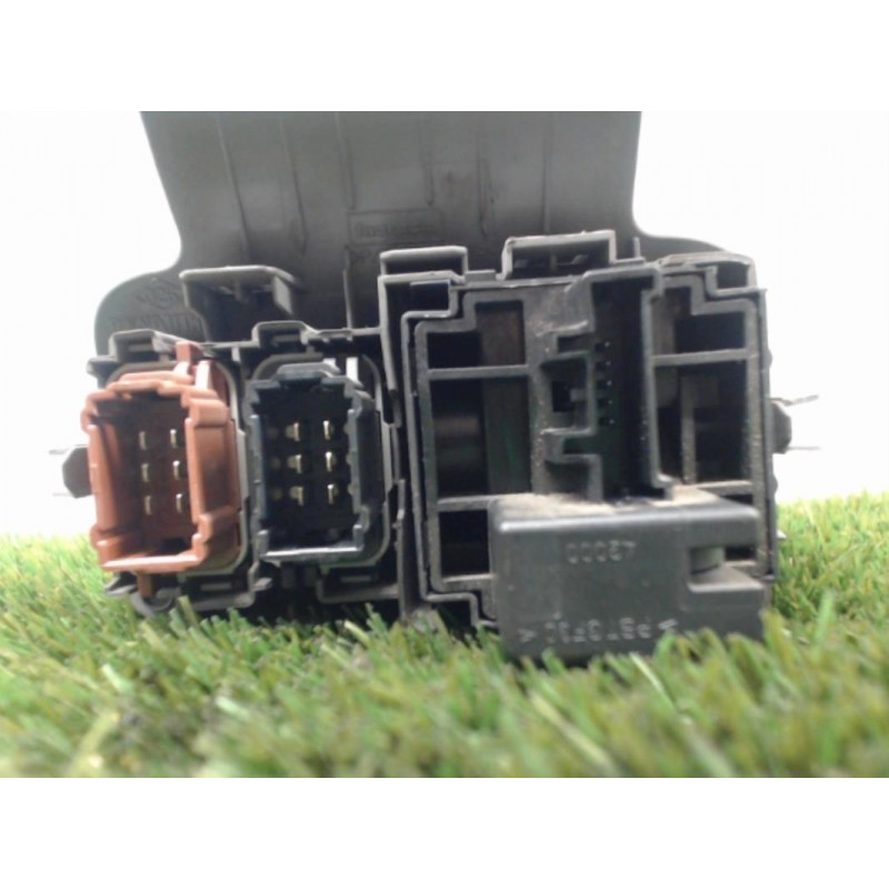 Commande de reglage hauteur de phare RENAULT  d’occasion