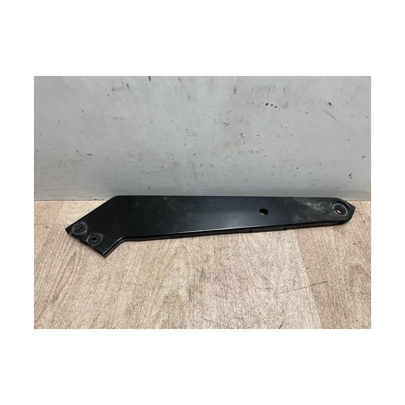 Support de phare droit (tôle) VOLKSWAGEN PASSAT 7 PHASE 1 BREAK d’occasion