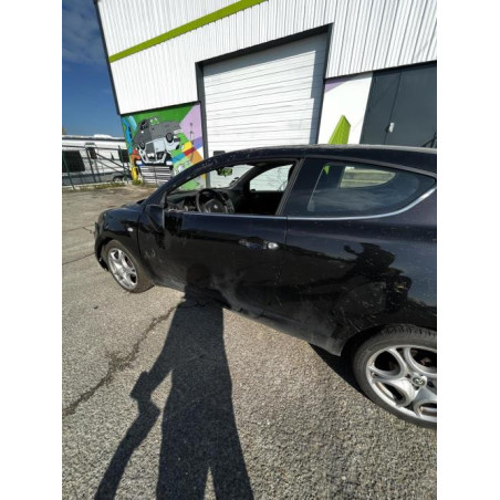 Attache ceinture arriere centrale ALFA ROMEO MITO PHASE 1 d’occasion
