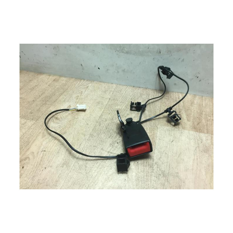 Attache ceinture arriere droit ALFA ROMEO MITO PHASE 1 d’occasion