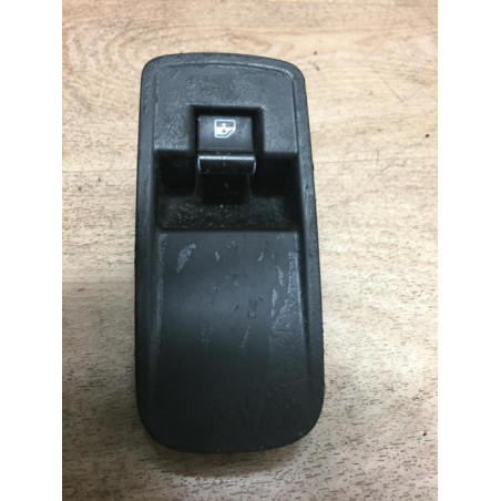 Interrupteur de leve vitre avant droit ALFA ROMEO MITO PHASE 1 d’occasion