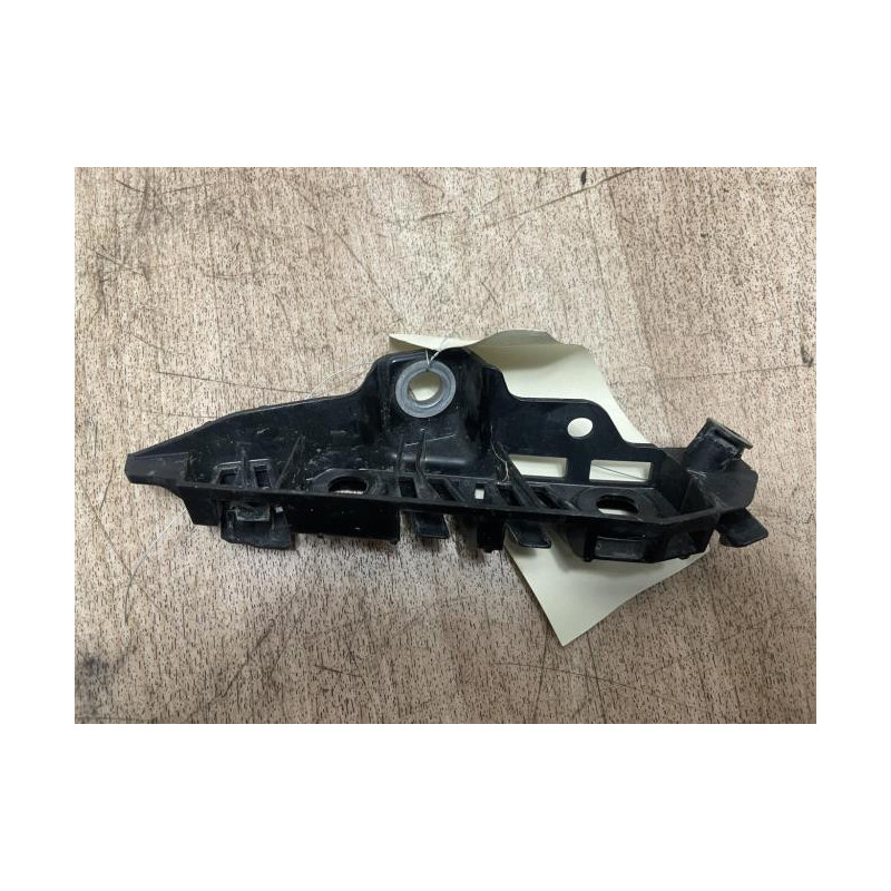 Support de pare chocs avant VOLKSWAGEN PASSAT 7 PHASE 1 BREAK d’occasion