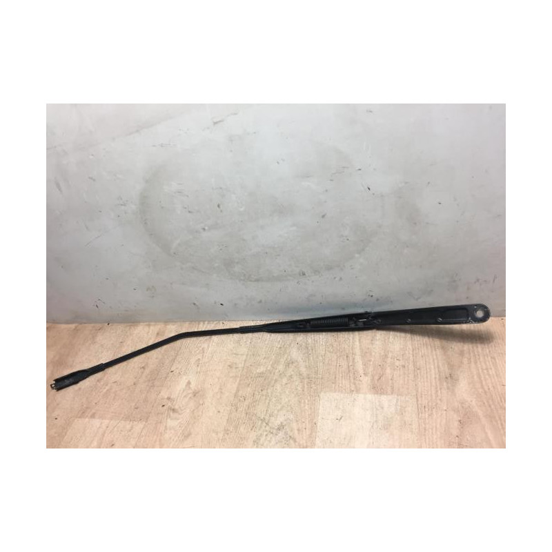 Bras essuie glace avant droit ALFA ROMEO MITO PHASE 1 d’occasion